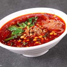 師旗飄揚(yáng)，傳承與使命的象征