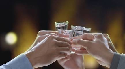 如果你從不喝酒會發(fā)生什么?也許收拾殘局的就是你。