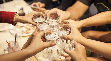白酒、啤酒、紅酒,3種酒誰最傷肝?
